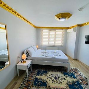 Camera standard con letto king size
